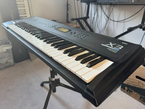 Korg music synthesizer - korg,