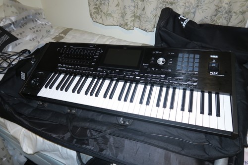Korg 61 keys - 5, x