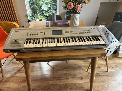 Korg triton 61 - triton,