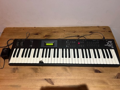 Korg music synthesizer - korg,