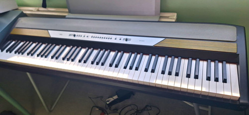 Korg 250 key - 88-key, digital