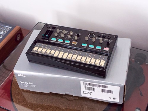 Korg volca first - fm, (first